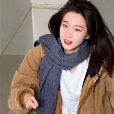 假冒女团 封面